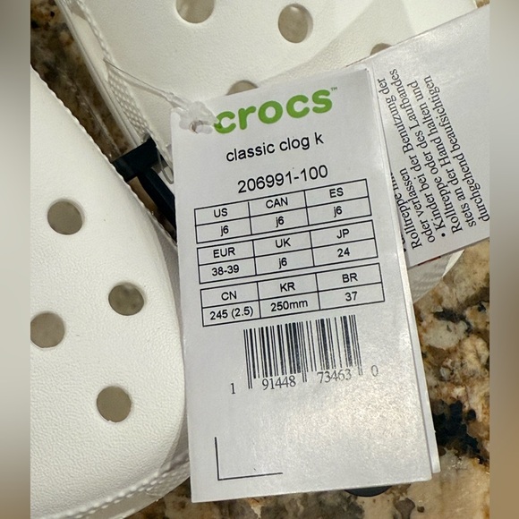 Brand New with Tags! Kids Crocs - Classic Clog / Size J6 / White - Picture 12 of 12